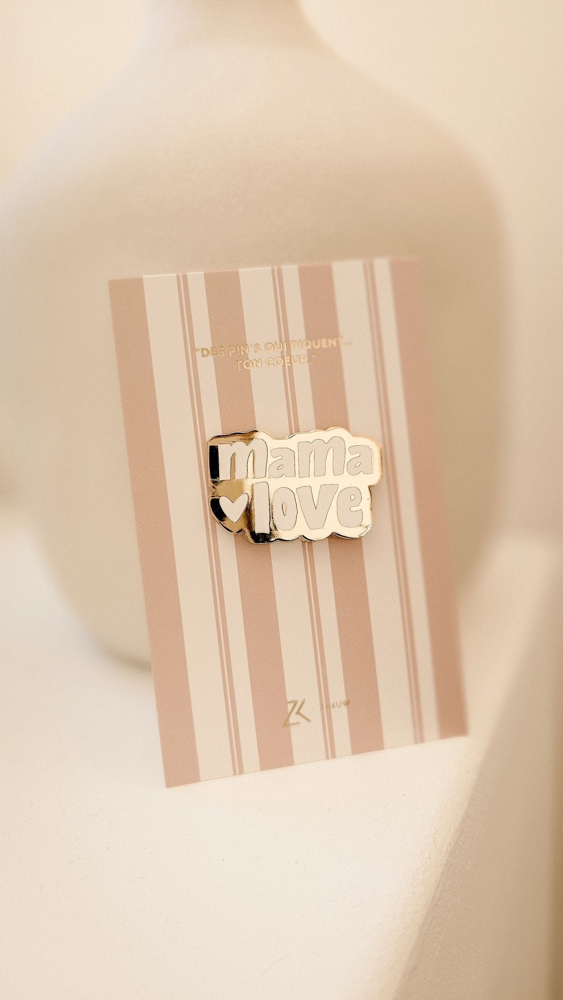 Pin's - Mama love - Lina et Compagnie