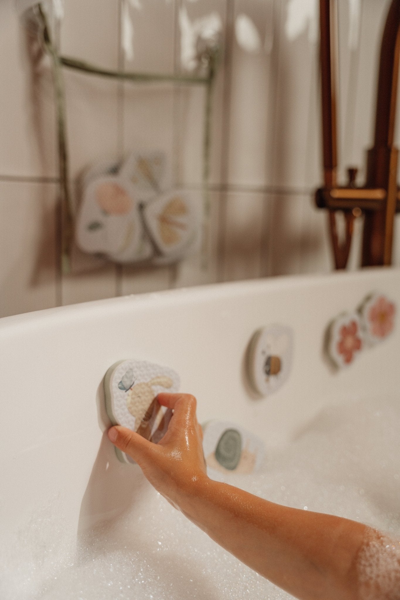 Stickers de Bain en Mousse - Flowers & Butterflies - Lina et Compagnie