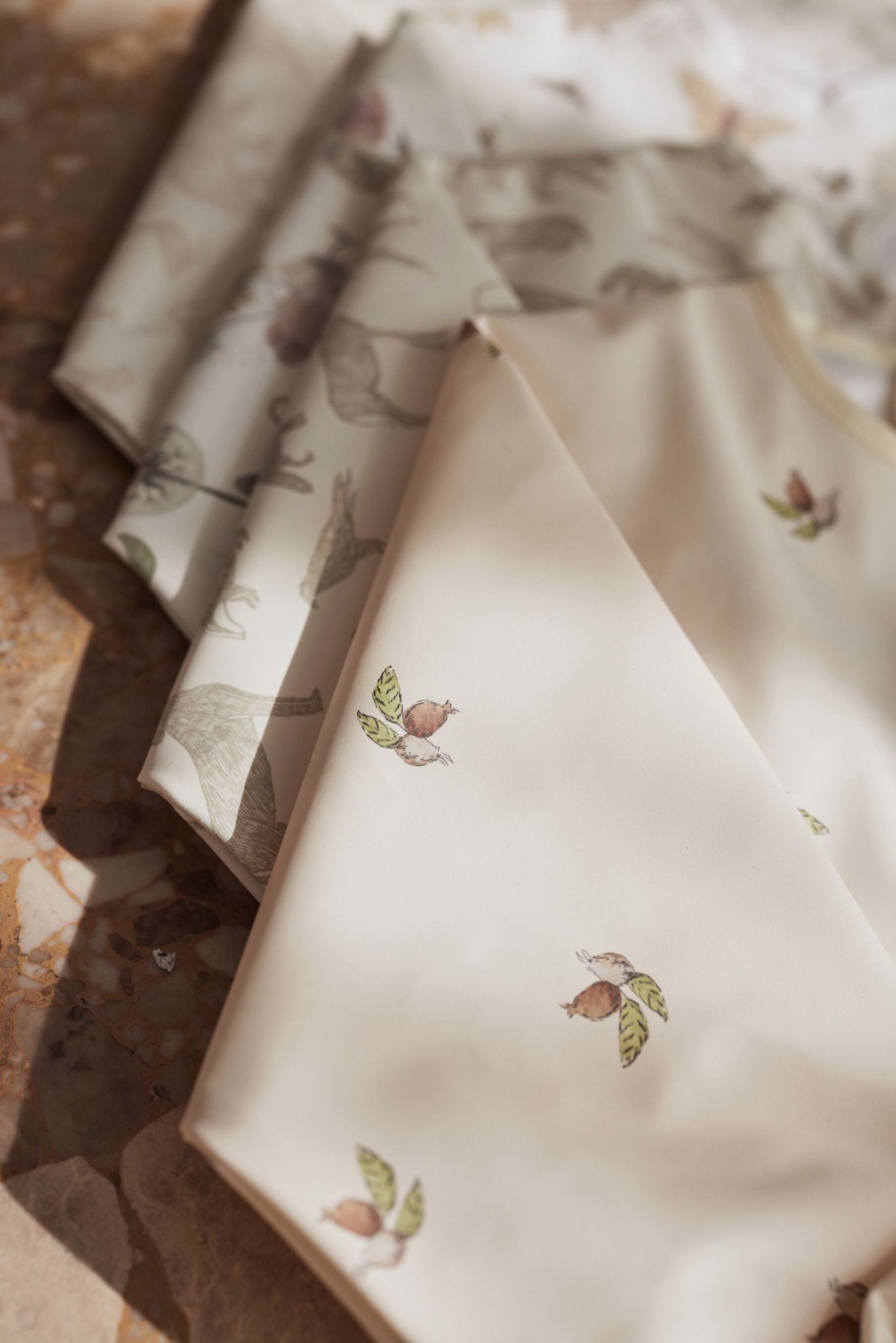 Bavoir avec Manches imperméables - Rosehip - Lina et Compagnie