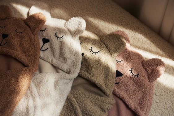 Couverture portefeuille Bear Bouclé - Oatmeal - Lina et Compagnie