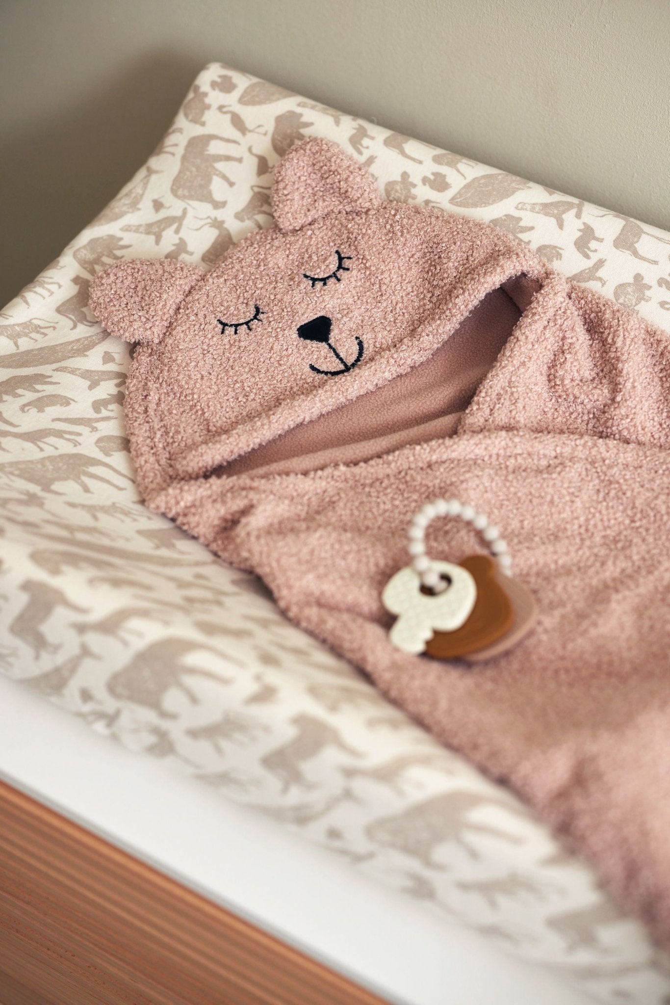 Couverture portefeuille Bear Bouclé - Wild rose - Lina et Compagnie