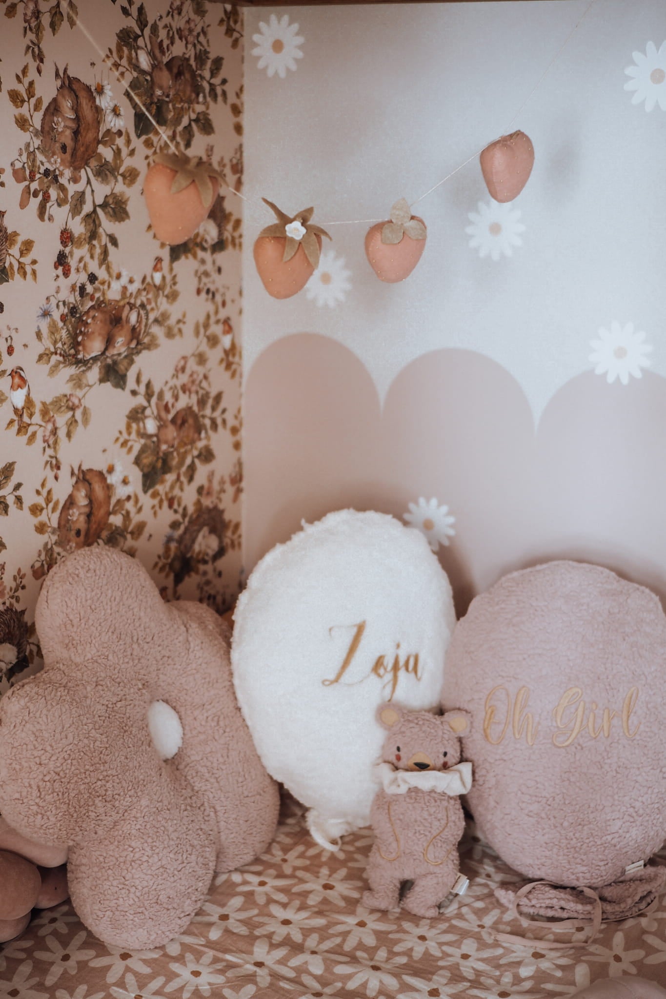 Grand Coussin Marguerite - Rose - Lina et Compagnie