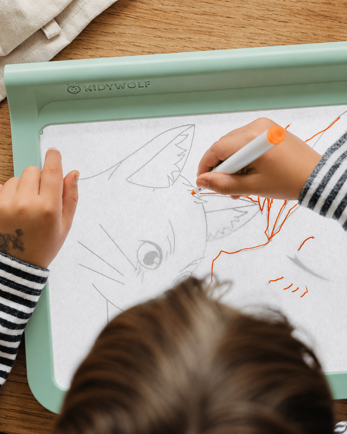 Tablette à dessin lumineuse - Lina et Compagnie