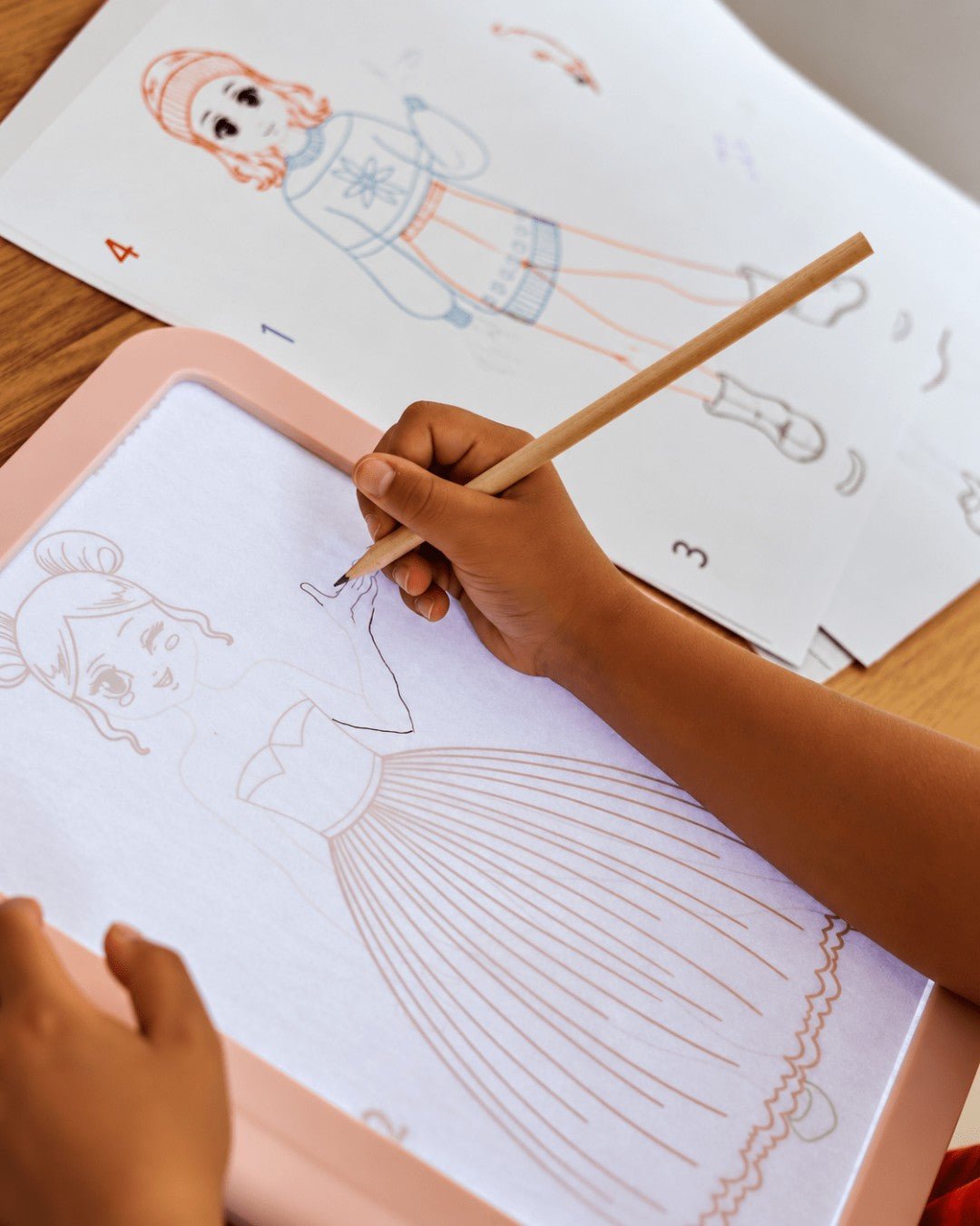 Tablette à dessin lumineuse - Fashion - Lina et Compagnie