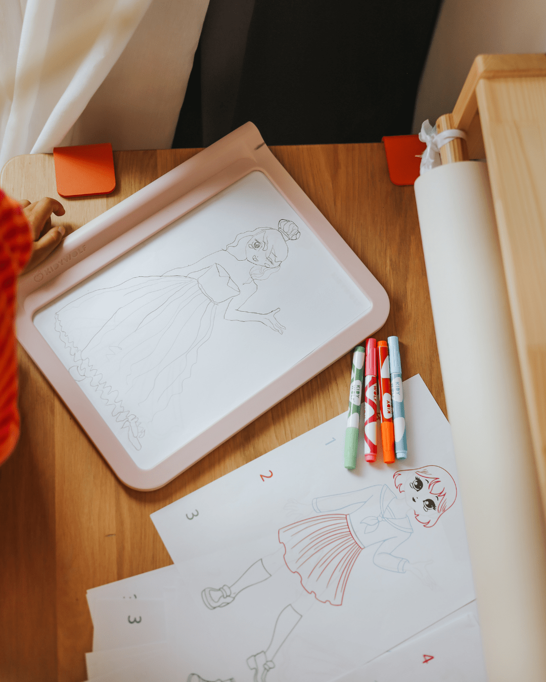 Tablette à dessin lumineuse - Fashion - Lina et Compagnie