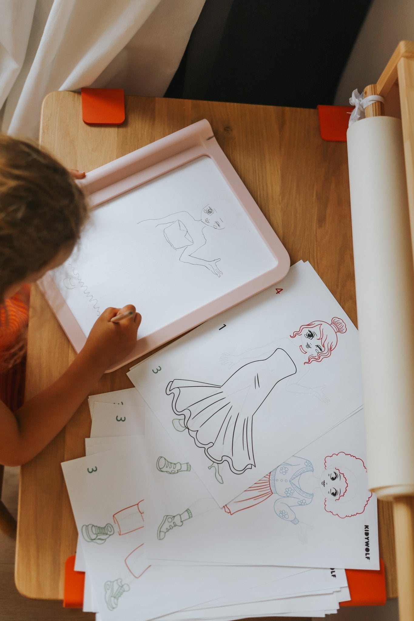 Tablette à dessin lumineuse - Fashion - Lina et Compagnie