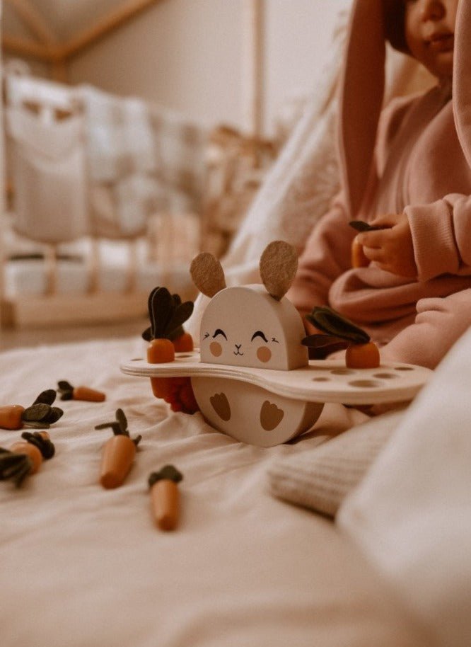 Jeu d'équilibre Lapin en bois - Lina et Compagnie